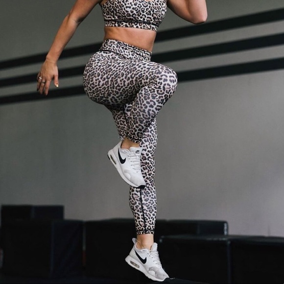 Zyia brilliant scrunchy leopard high rise leggings 6-8 - Picture 8 of 9